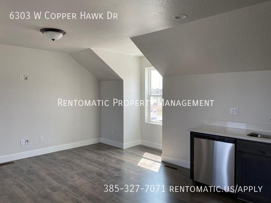 6303 W Copper Hawk Dr - Photo 5 of 6