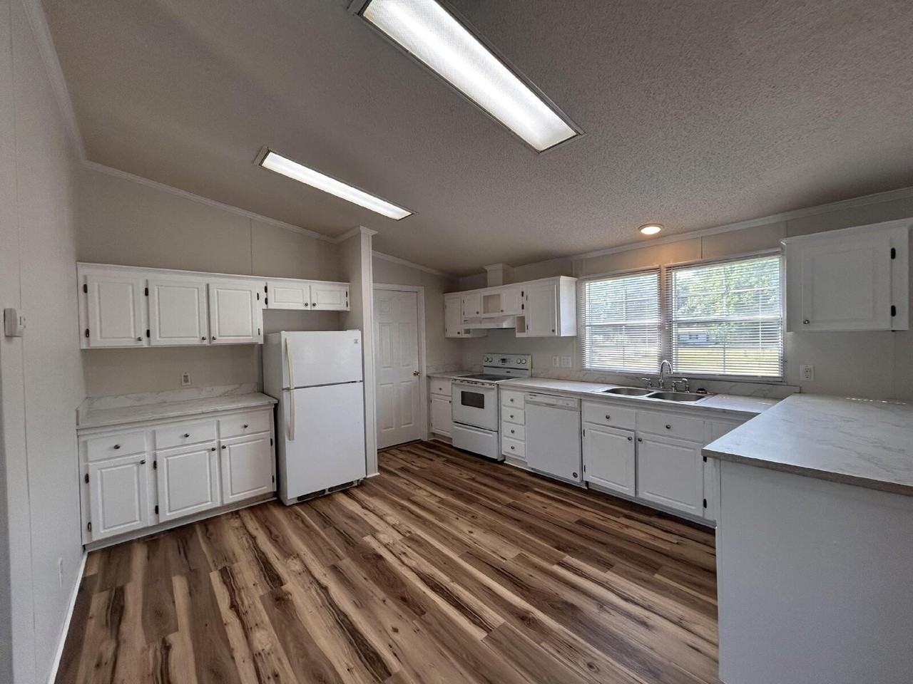 2630 Big Daddys Rd - Photo 3 of 14