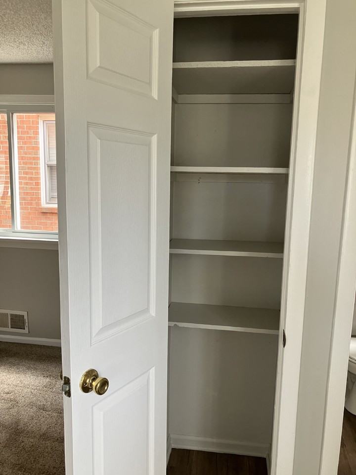 306 Garfield Ave - Photo 3 of 24