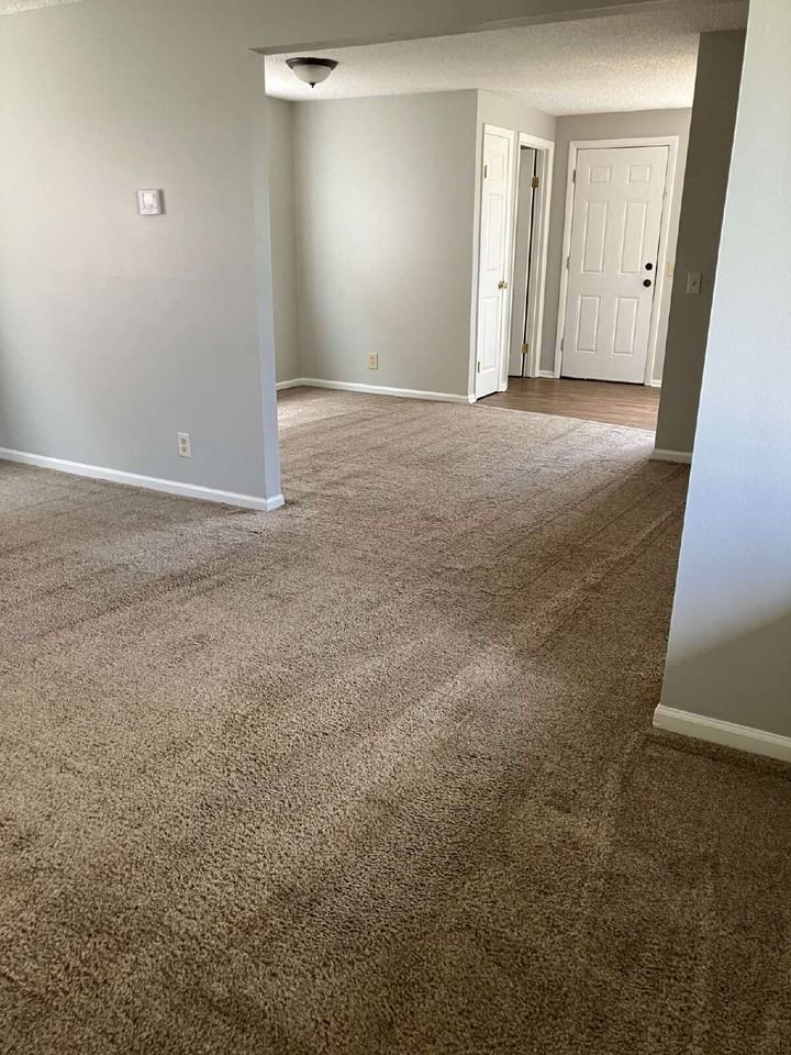 306 Garfield Ave - Photo 7 of 24