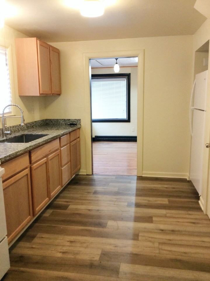 960 W 5th Ave - Photo 4 of 18