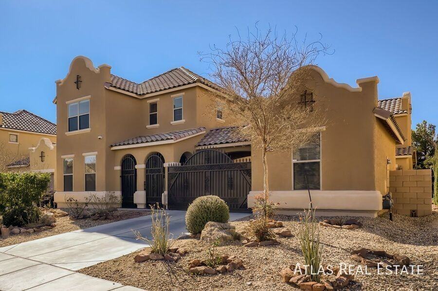 5721 Red Roof St - Photo 2 of 34