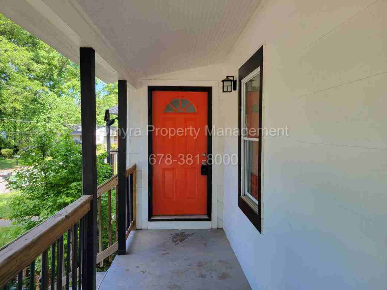 1221 Campbellton Pl Sw - Photo 2 of 11