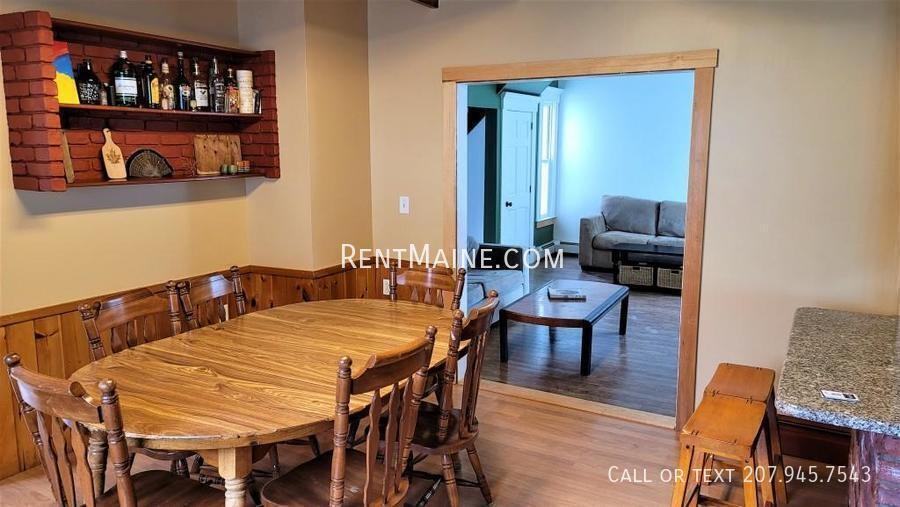 180 4th St - Photo 6 of 23