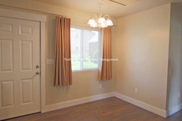 37 W 300 N Apt 1 - Photo 6 of 17