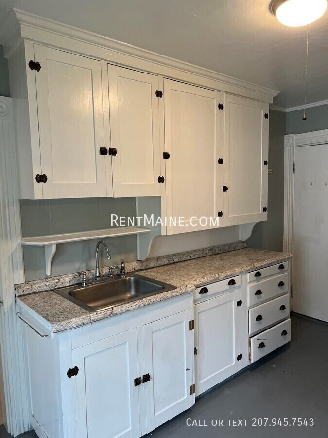 232 Center St #3 - Photo 2 of 9