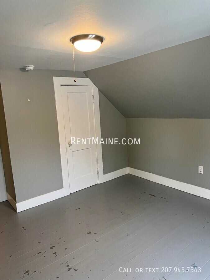 232 Center St #3 - Photo 6 of 9
