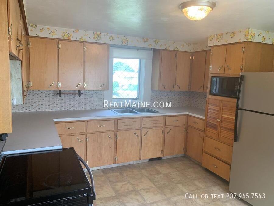 35 Bosworth St #1 - Photo 2 of 16