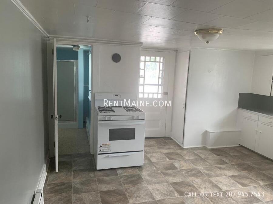 198 Center St #4 - Photo 2 of 9