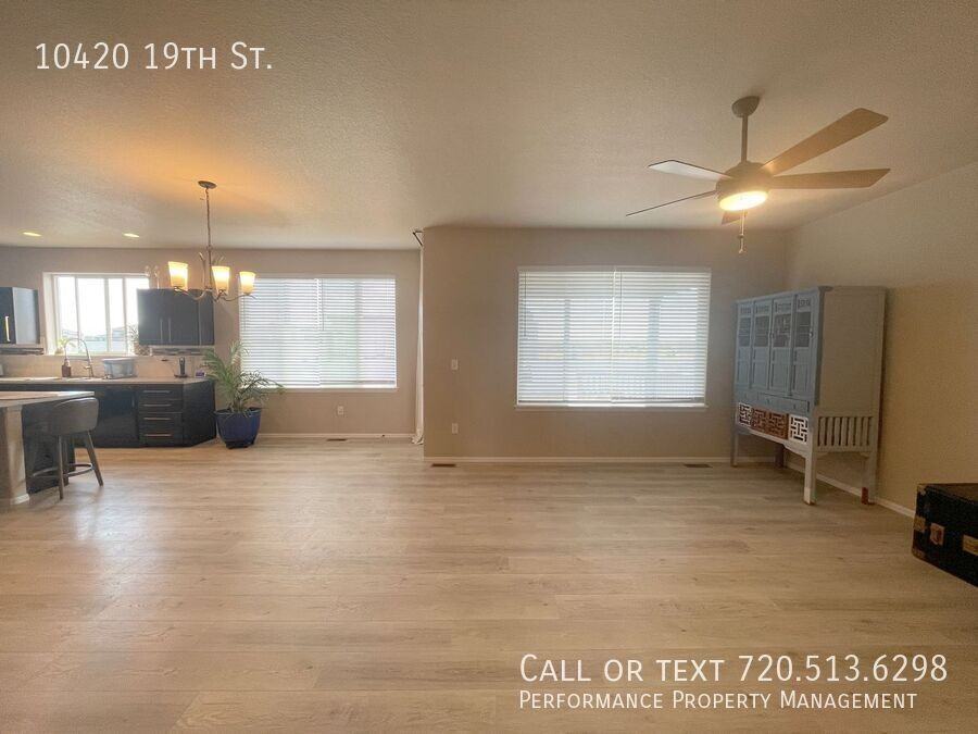 10420 19th St - Photo 6 of 42