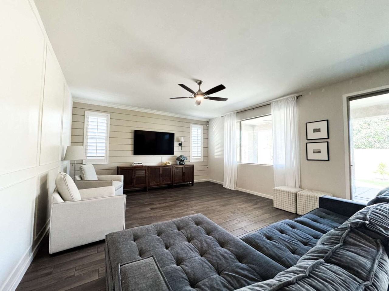 10179 S Orion Ave - Photo 4 of 49