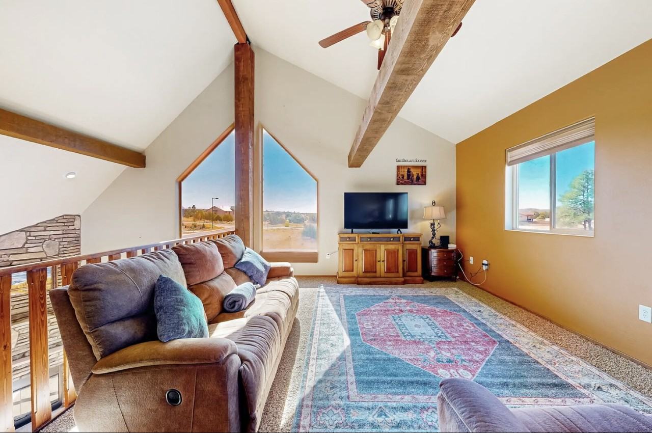 760 S Creekside Dr - Photo 5 of 14