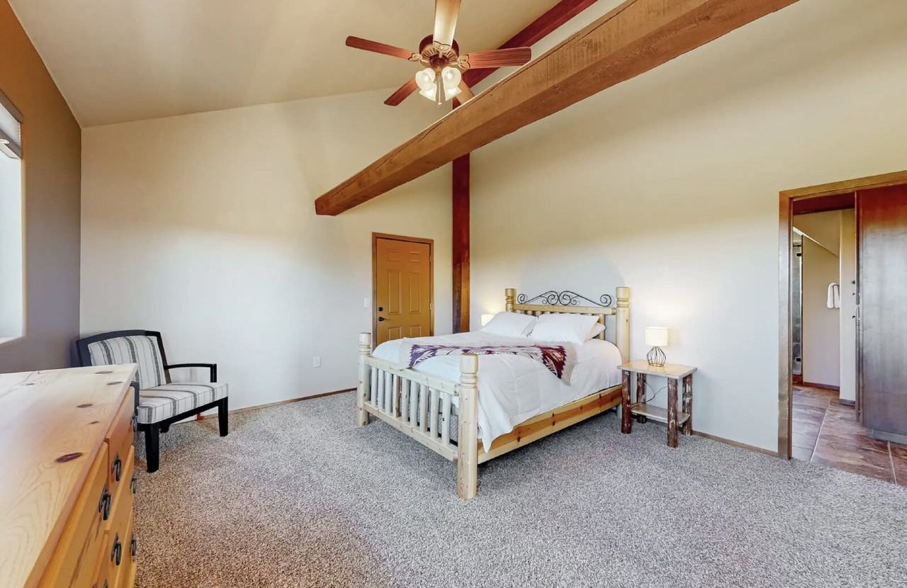 760 S Creekside Dr - Photo 6 of 14