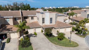 featured image of 2013 Harbour Links Dr