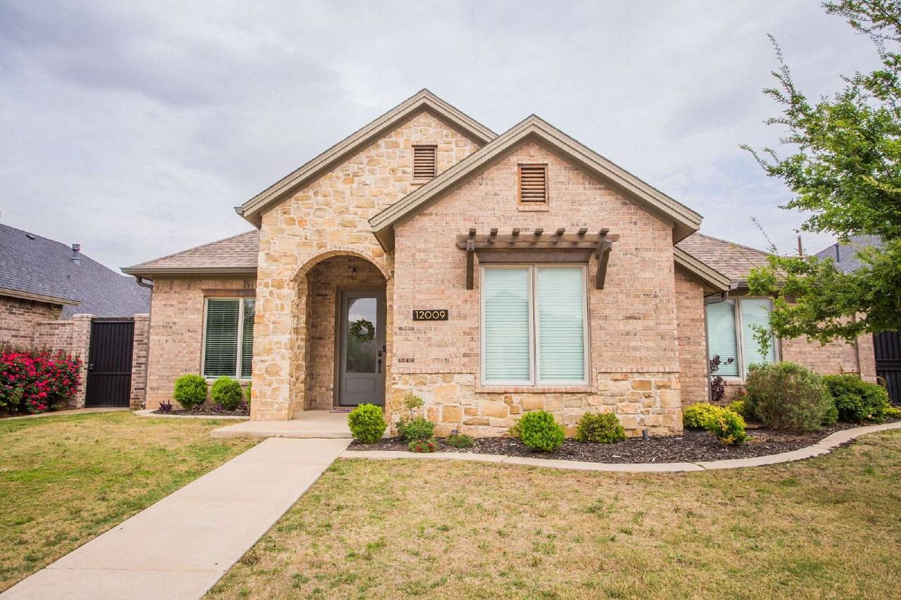 12009 Upton Ave - Photo 2 of 42