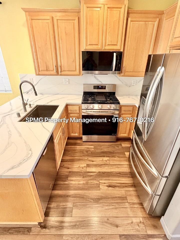 3065 Touchman St - Photo 6 of 50