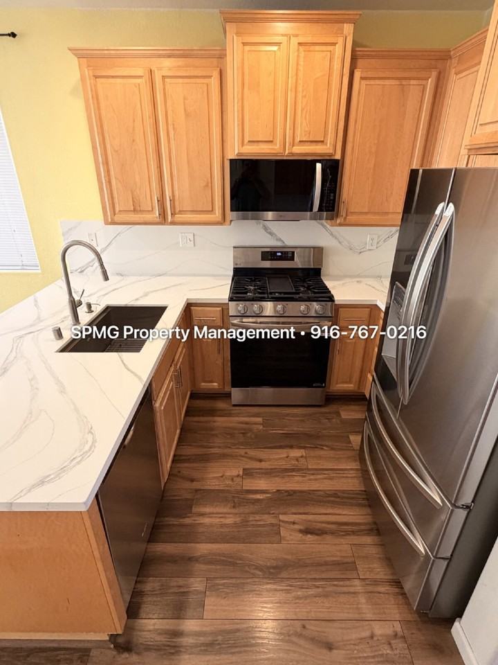 3065 Touchman St - Photo 7 of 50