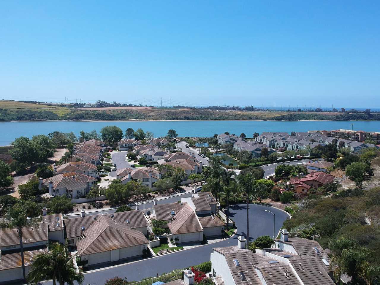 4787 Argosy Ln - Photo 2 of 36