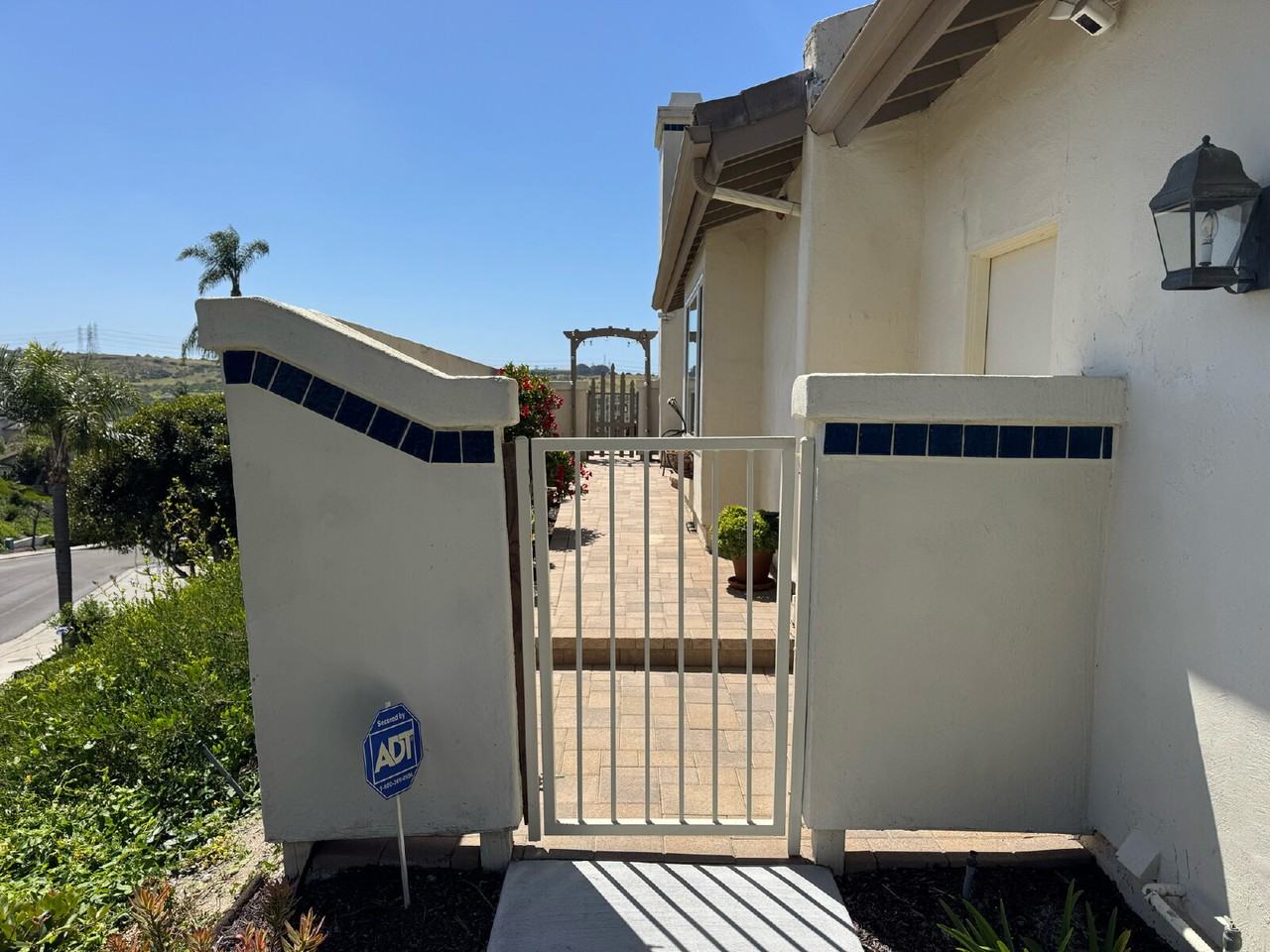 4787 Argosy Ln - Photo 4 of 36