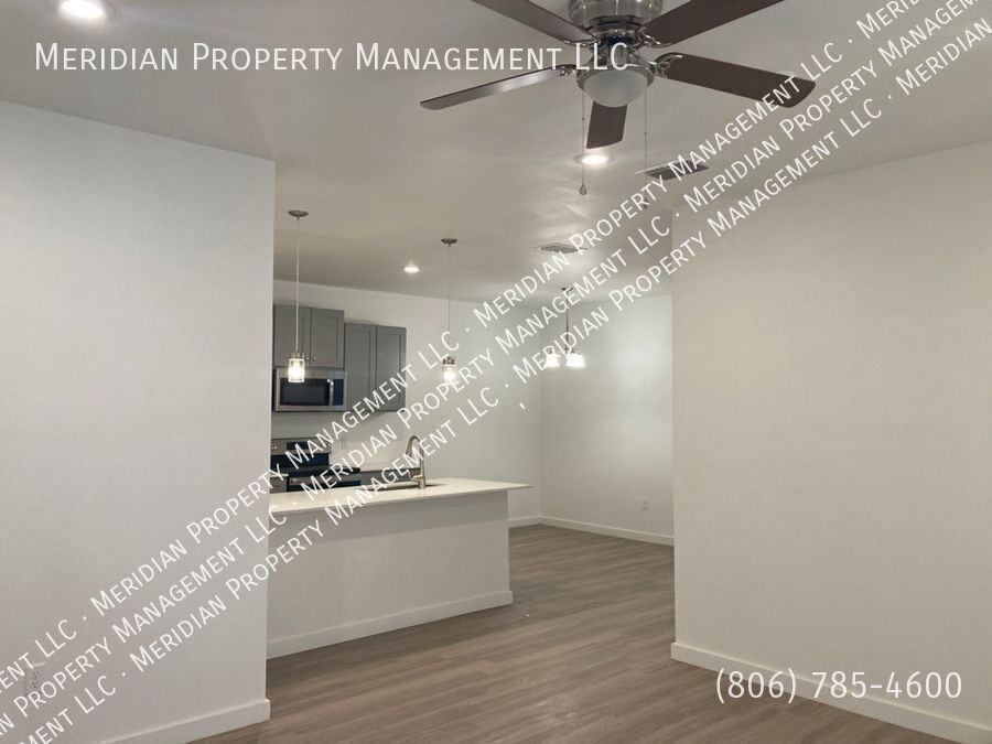 5523 Itasca St #A - Photo 3 of 16