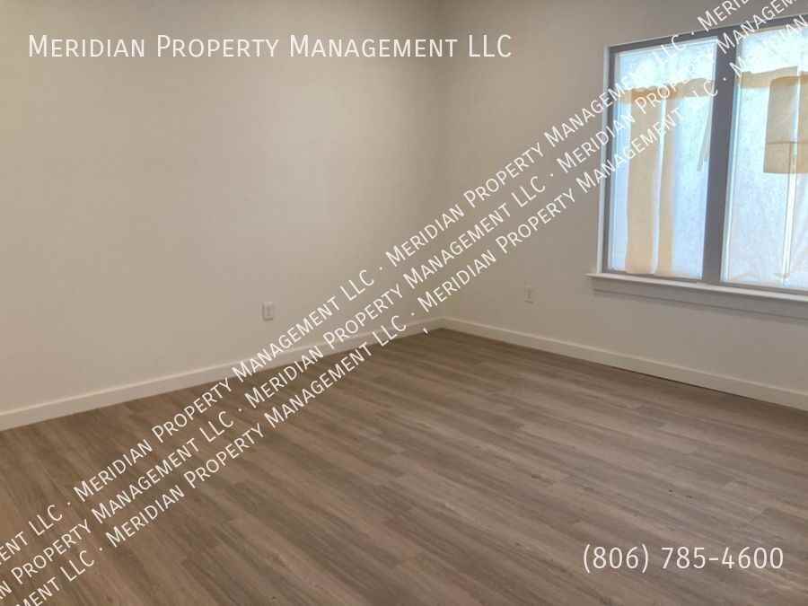 5523 Itasca St #A - Photo 4 of 16