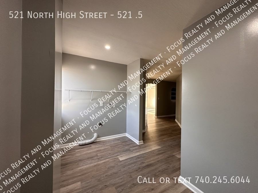 HIGH & - Photo 4 of 18