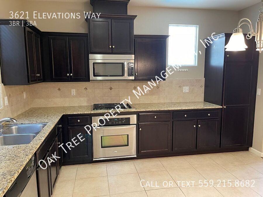 3621 Elevations Way - Photo 4 of 18