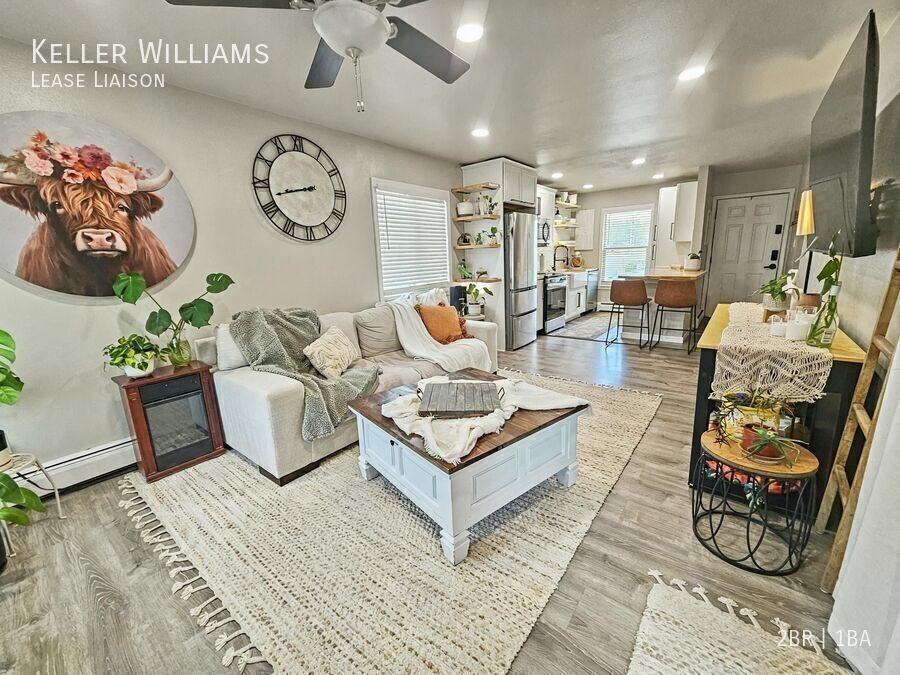 4205 N Carefree Cir #B - Photo 4 of 14