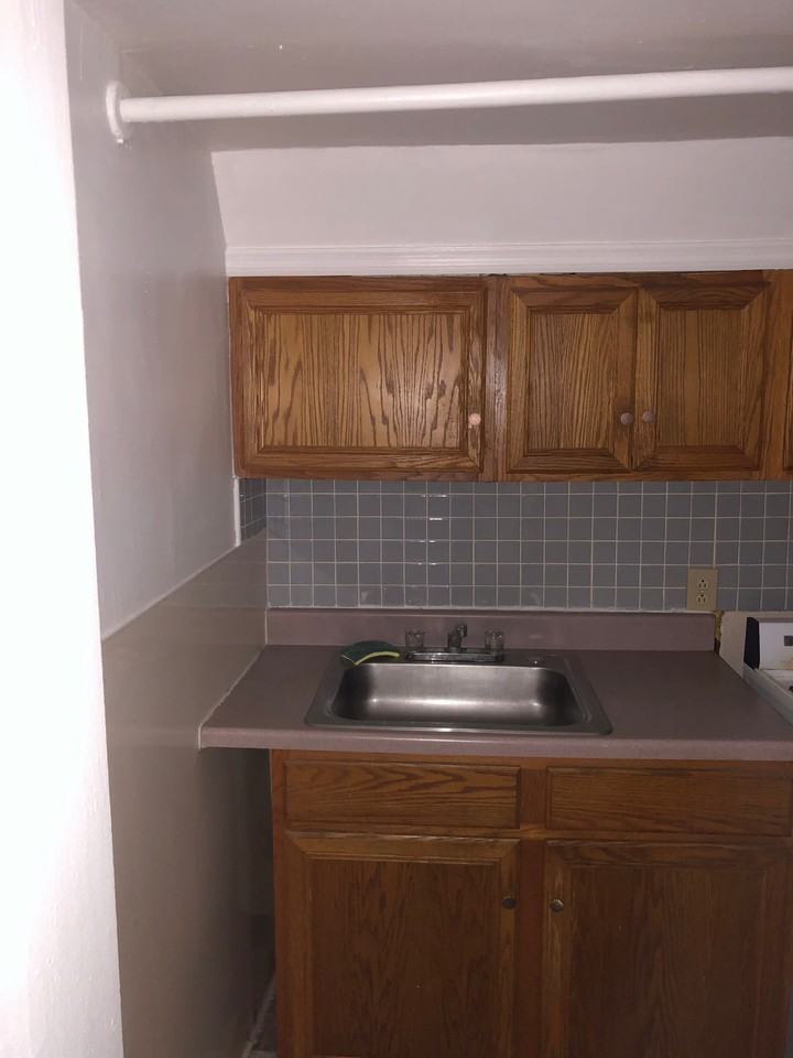 483 State St. Unit B - Photo 4 of 12