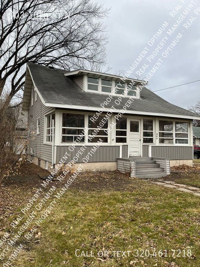903 10th St N - Photo 3 of 18