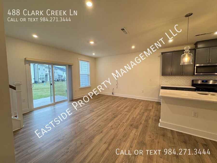 488 Clark Creek Ln - Photo 4 of 23