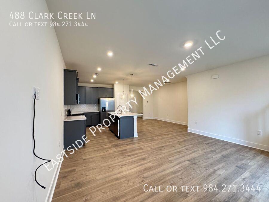 488 Clark Creek Ln - Photo 6 of 23