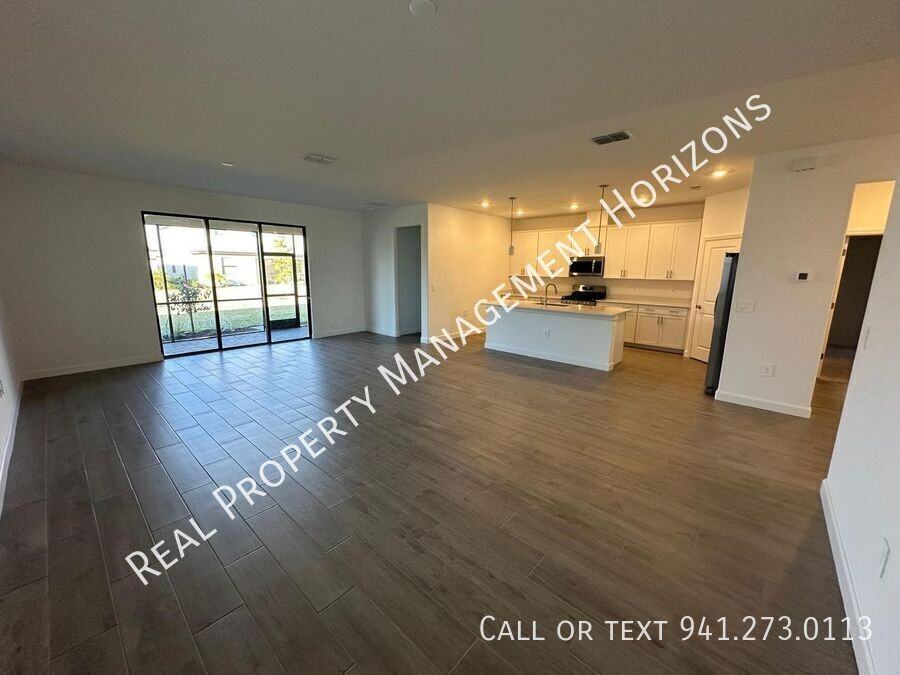 14964 Serene Shores Loop - Photo 2 of 33