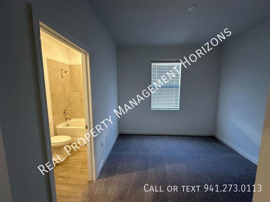 14964 Serene Shores Loop - Photo 6 of 33