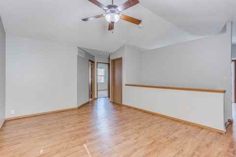 1008 E Karla Ct - Photo 4 of 28