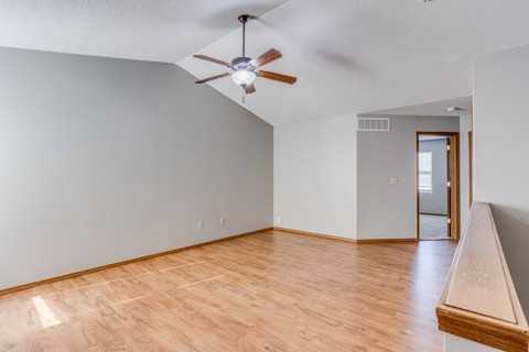 1008 E Karla Ct - Photo 7 of 28