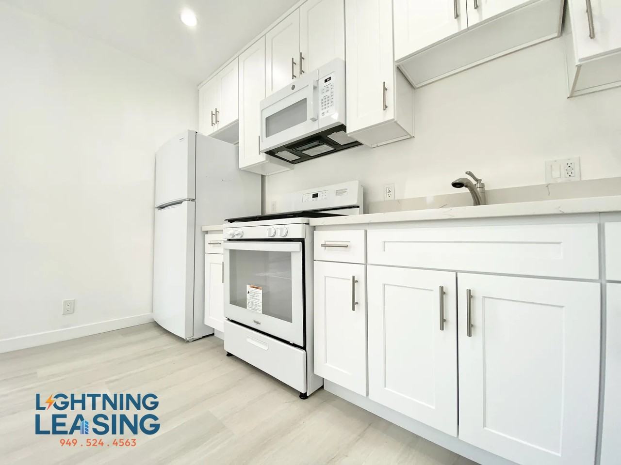 1673 West Blvd - Photo 2 of 8