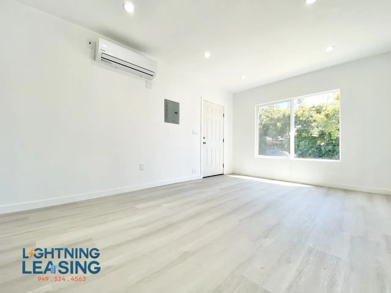 1673 West Blvd - Photo 3 of 8