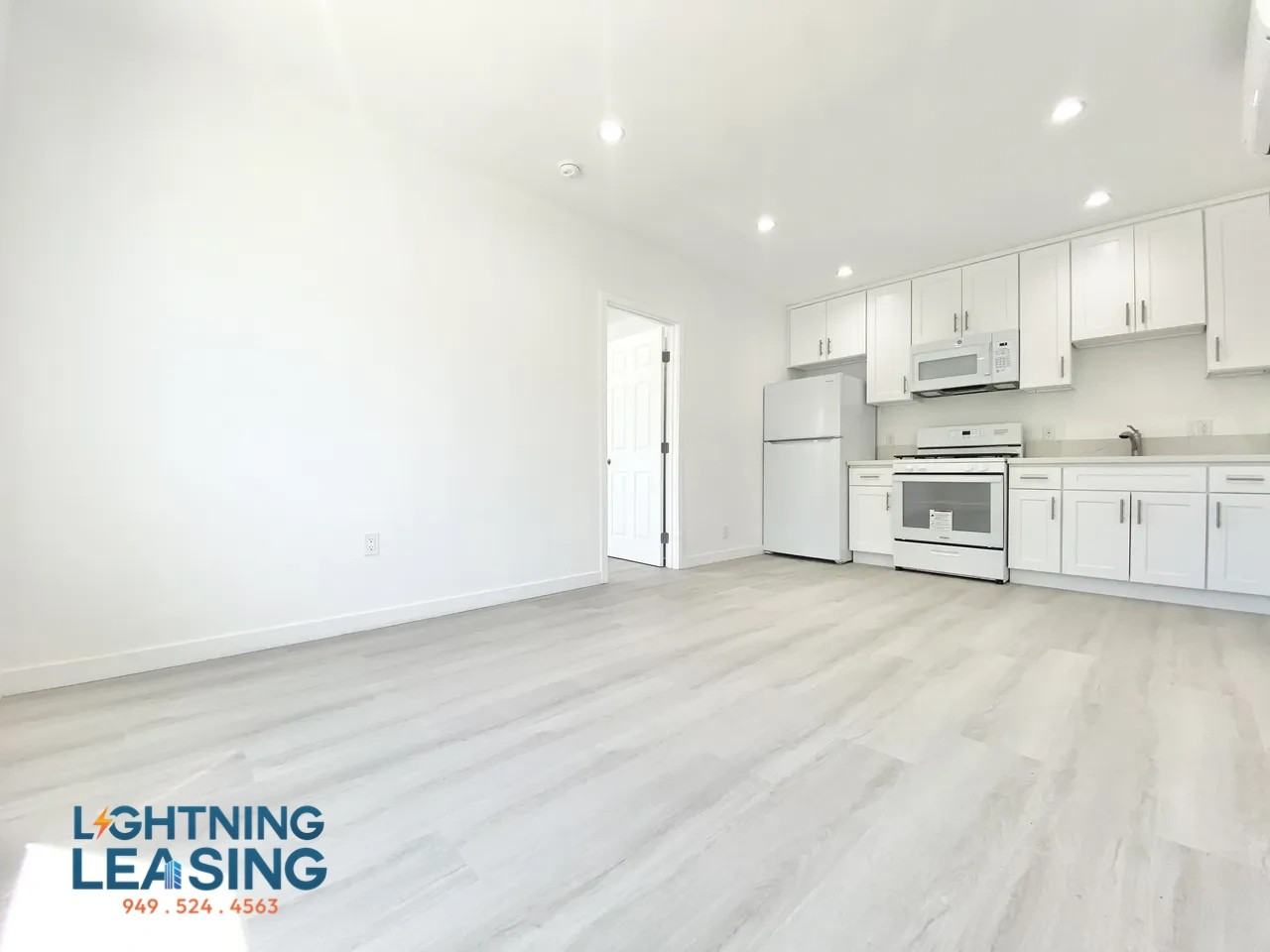 1669 1/2 West Blvd #1668 - Photo 3 of 10