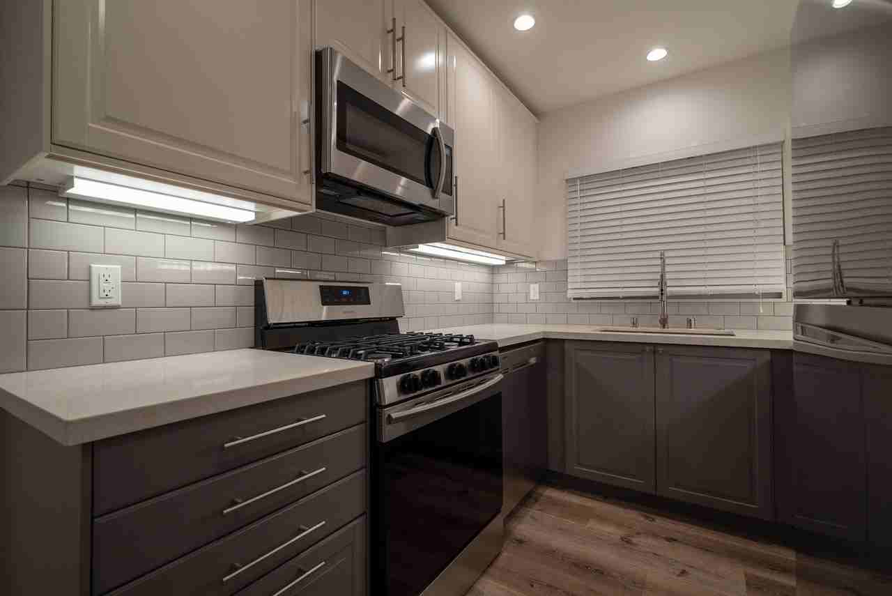 4272 Elenda St - Photo 6 of 16