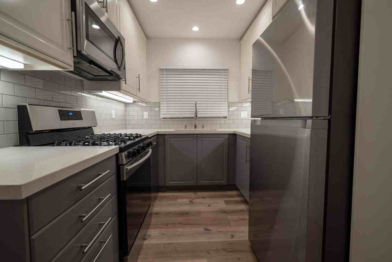 4272 Elenda St - Photo 7 of 16