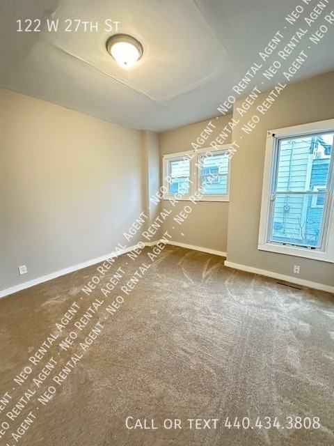 122 W 27th St - Photo 6 of 9