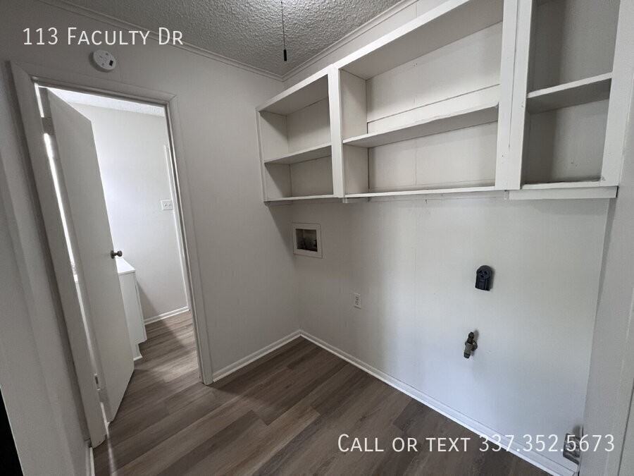 113 Faculty Dr - Photo 3 of 21