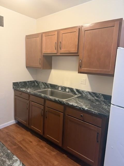 1821 // 1518 East Hedrick Drive #I - Photo 6 of 10
