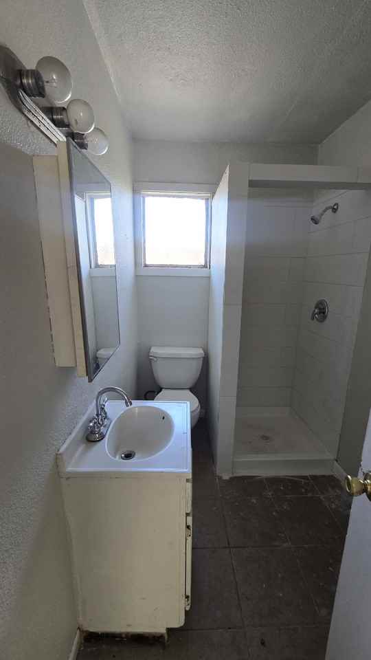 1114 B Street (NEW) - Photo 3 of 7