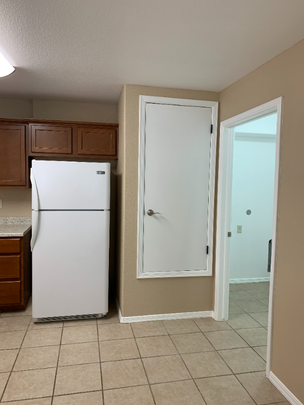 6345 Reynolds Dr #B5 - Photo 6 of 30