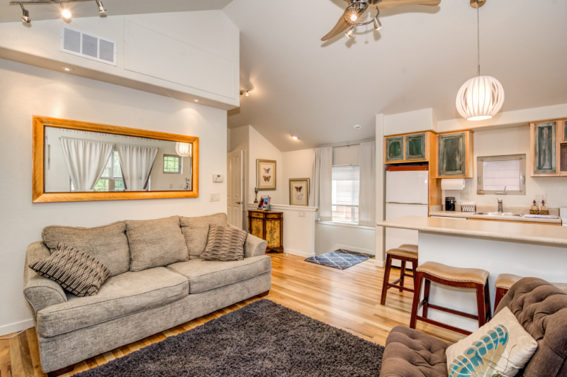 1804 W Cucharras St #B - Photo 7 of 19