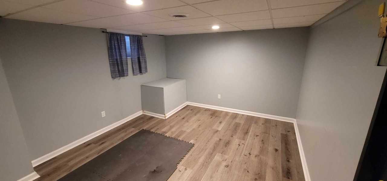 7815 Pepper Pike - Photo 5 of 9