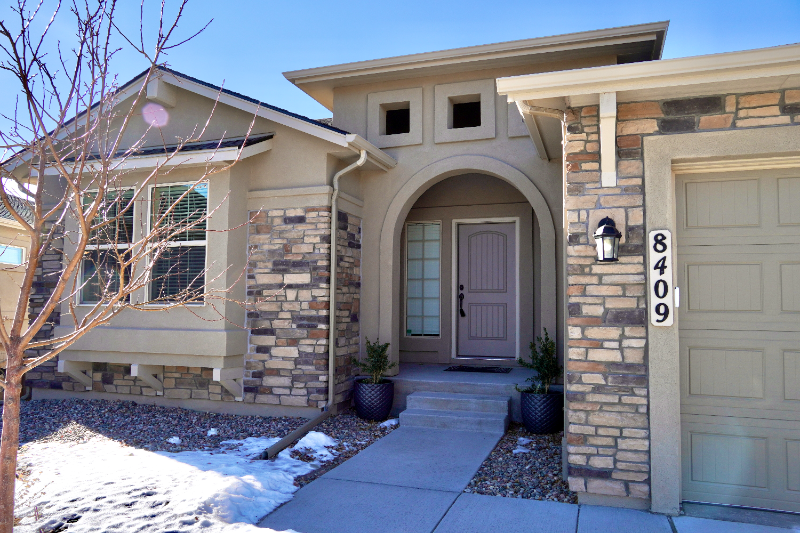 8409 Crooked Branch Ln - Photo 3 of 50