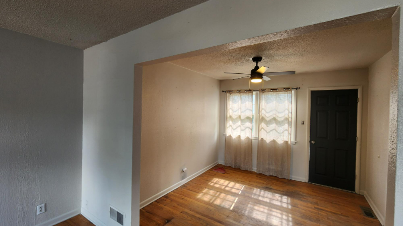 2421 13th Ave - Photo 6 of 12